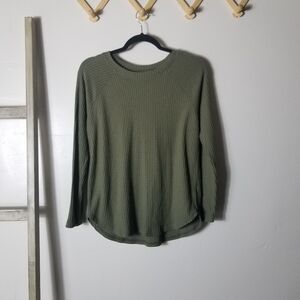 AMERICAN EAGLE SOFT AND SEXY PLUSH GREEN THERMAL SIZE SMALL